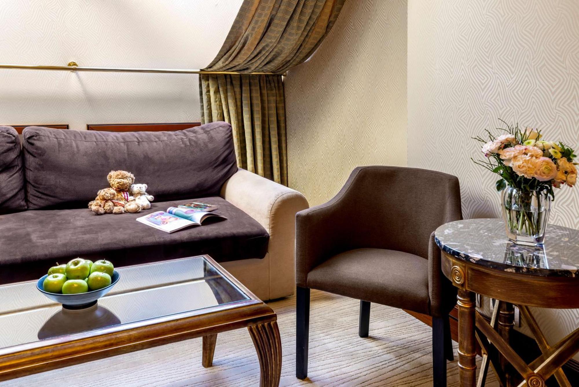 Nh Collection Carlo Iv 5* Praag