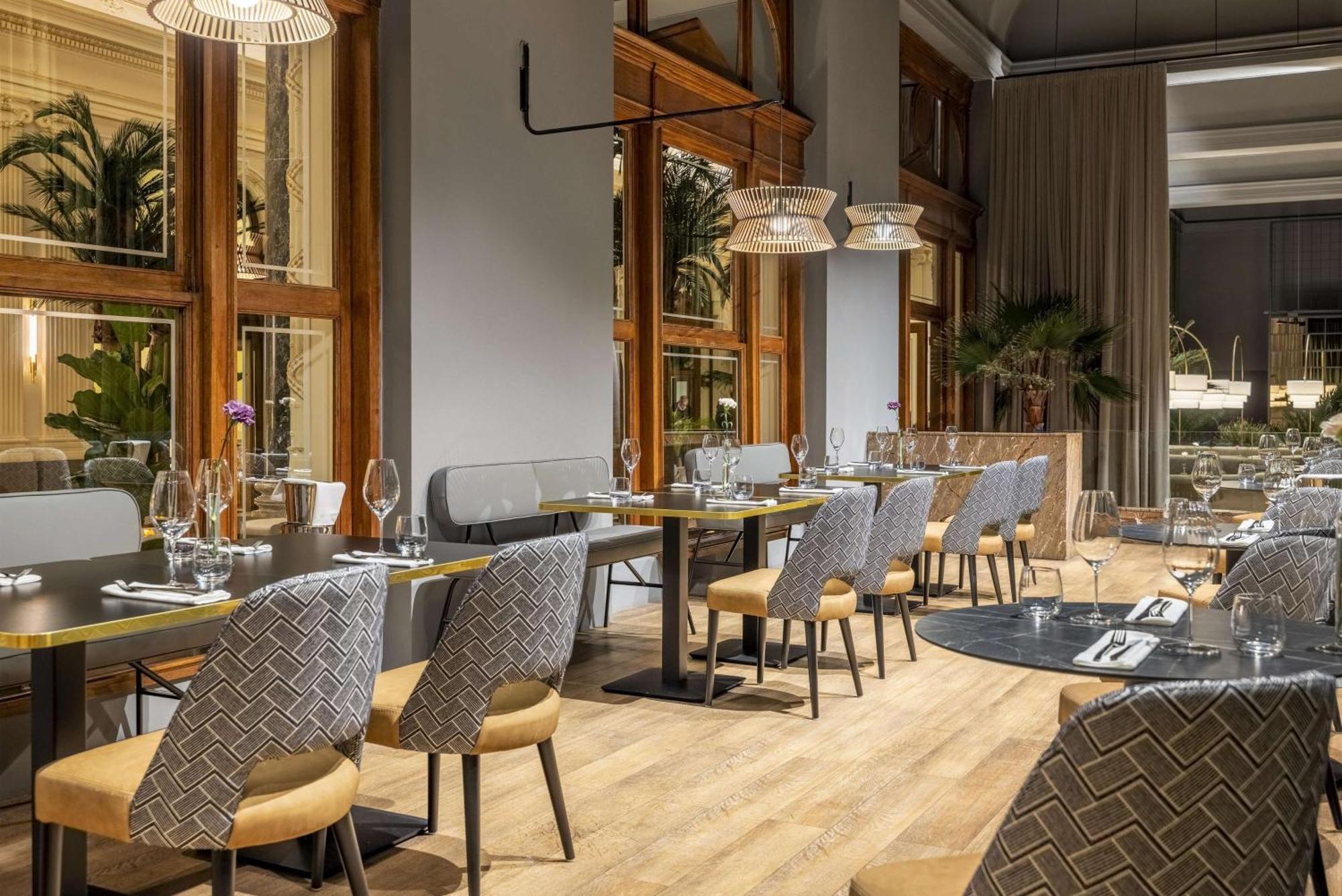 Nh Collection Carlo Iv Praag