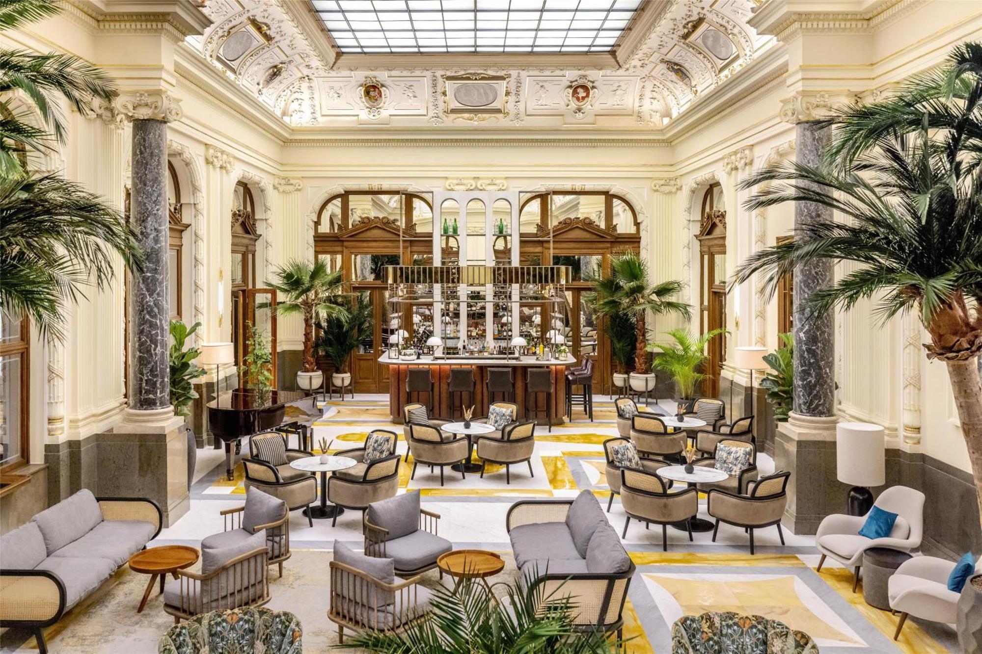 Nh Collection Carlo Iv Hotel 5*
