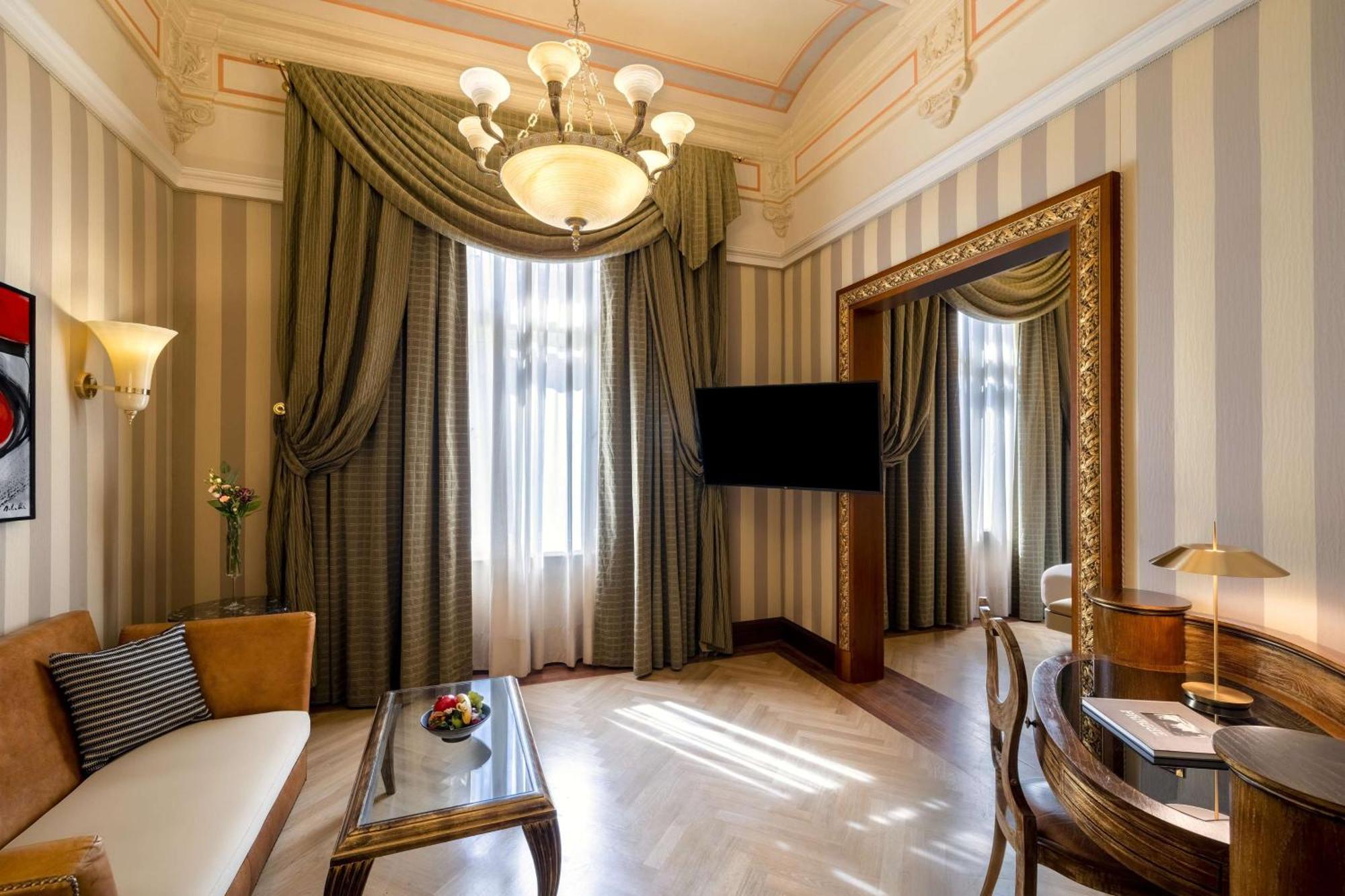 Nh Collection Carlo Iv