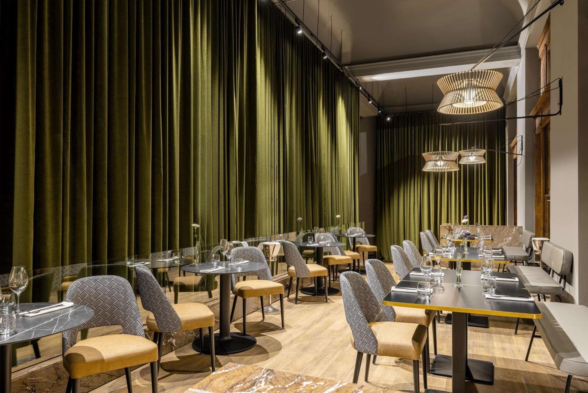 Nh Collection Carlo Iv 5* Praga