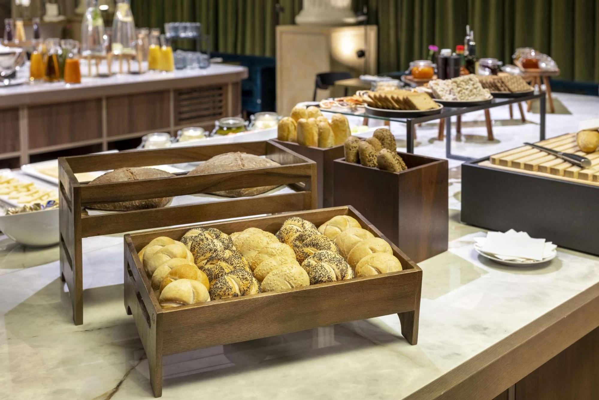 Nh Collection Carlo Iv Hotel Praga