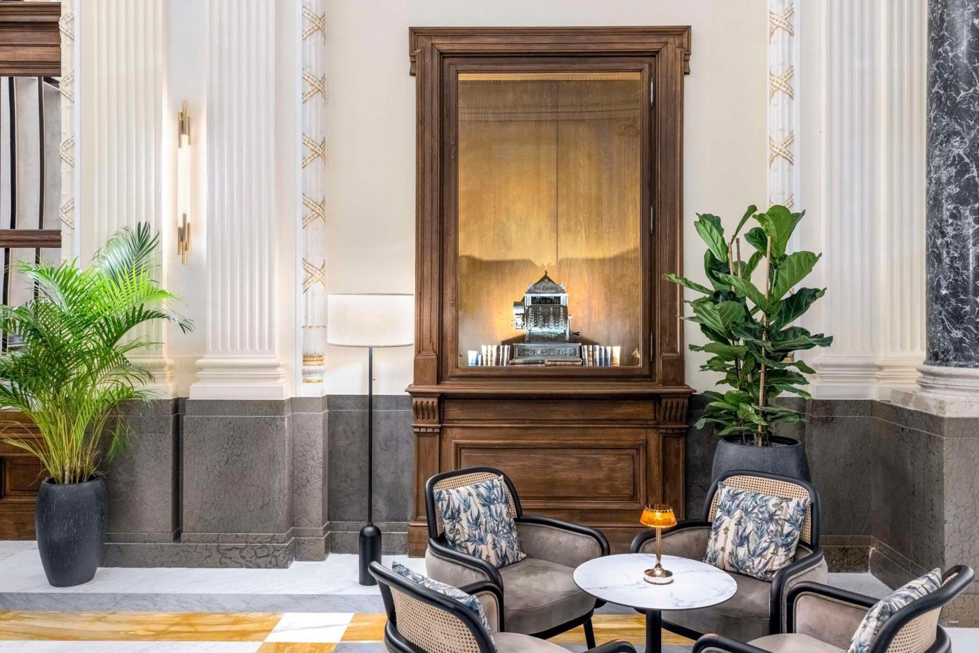 Hotel Nh Collection Carlo Iv