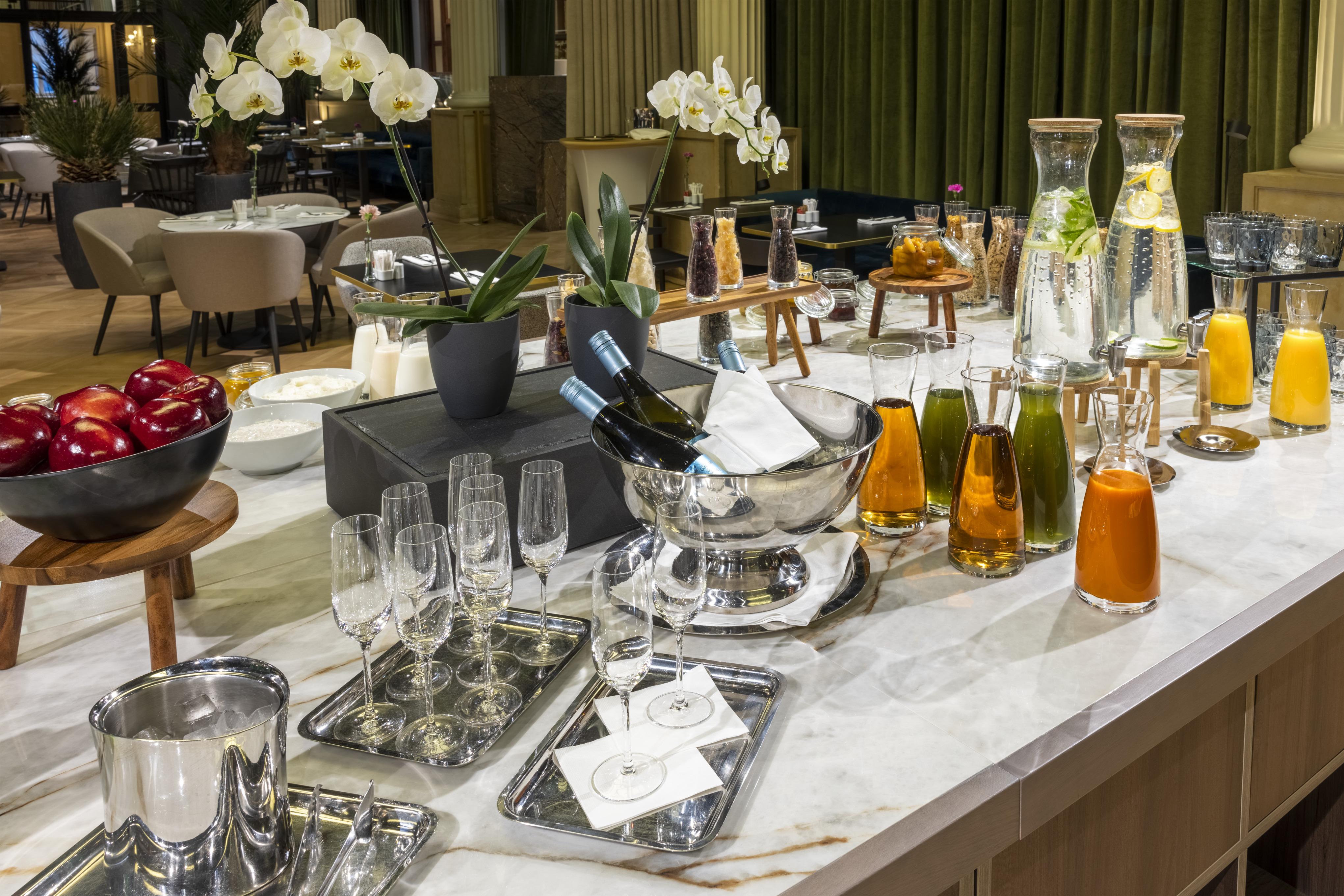 Nh Collection Carlo Iv Hotel Praag