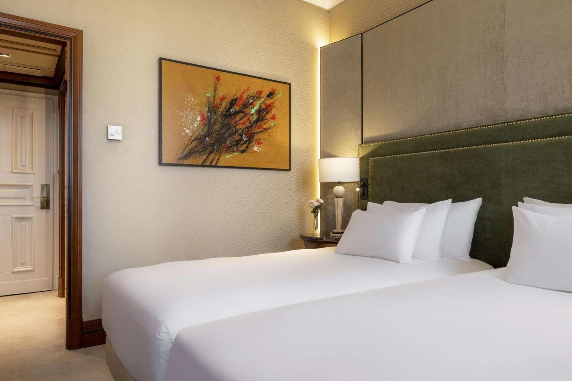 Nh Collection Carlo Iv 5* Praga